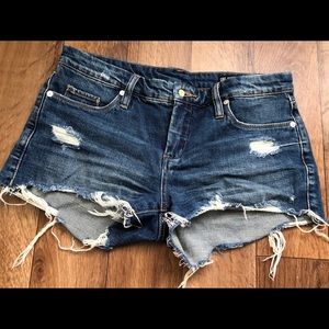 BLANKNYC  Little Queenie  Ripped  Denim Short  26